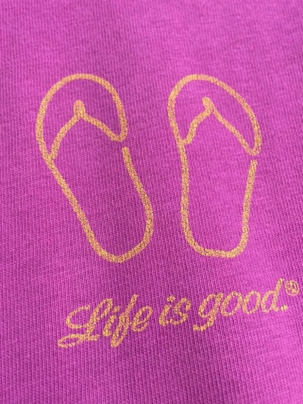 Life is Good purple flip flop crewneck short sleeve cotton t-shirt - Picture 7 of 9